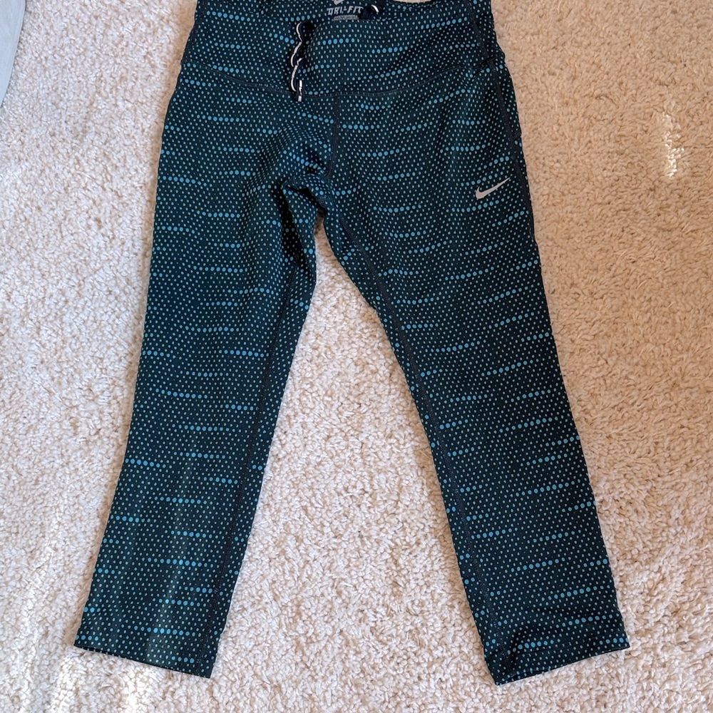 Nike women black teal Patterned Leggings crop Capri small dri-fit athletic